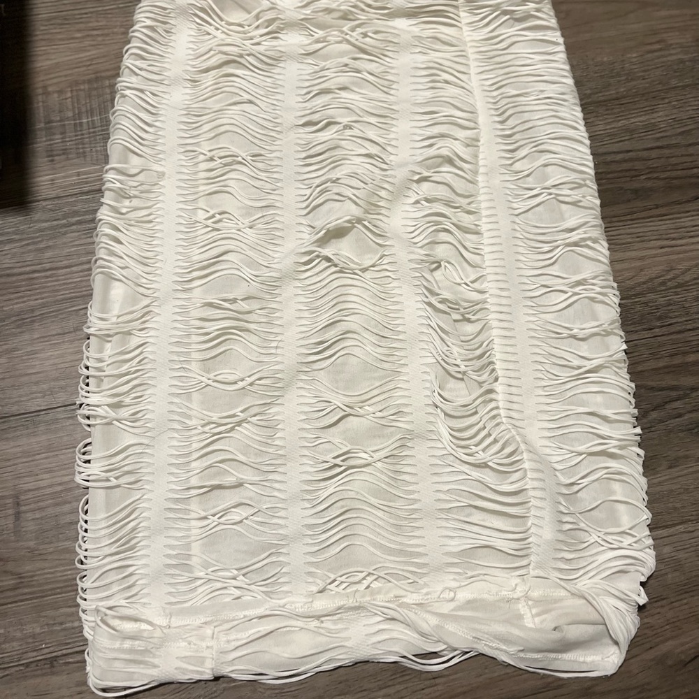 Fashion nova Skirt - Picture 3 of 3